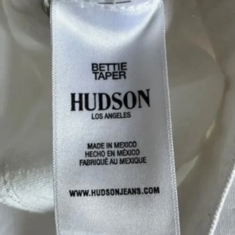 Hudson Bettie High Waist Tapered Jeans White Size 31 NWT